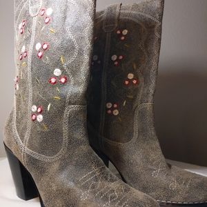 Seychelles, women's grey floral boots size 7